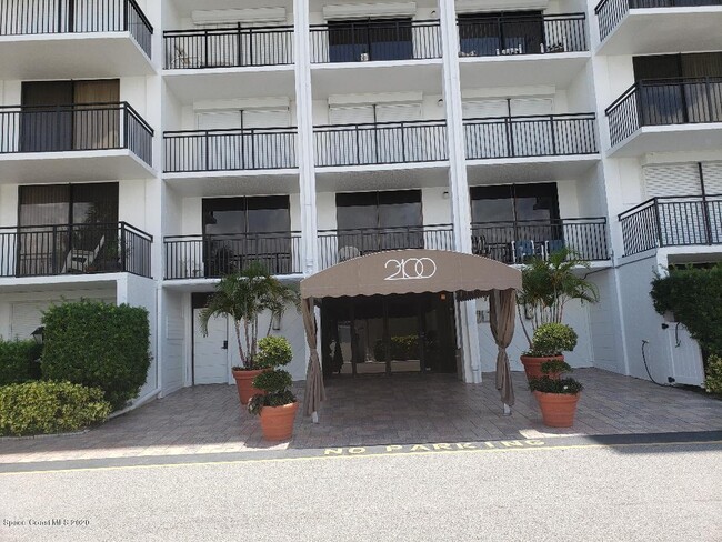 Primary Photo - 2100 N Atlantic Ave