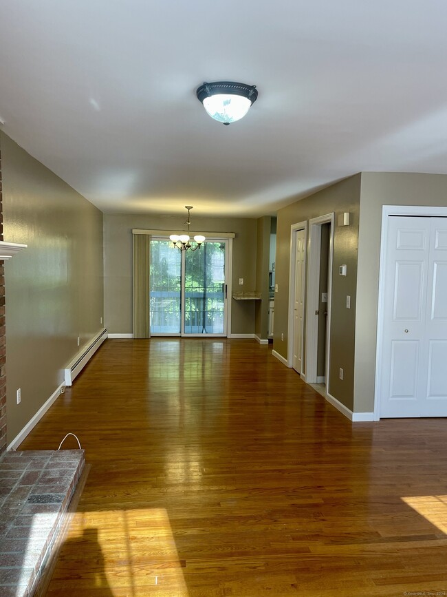 Building Photo - 72 Kingfisher Cir