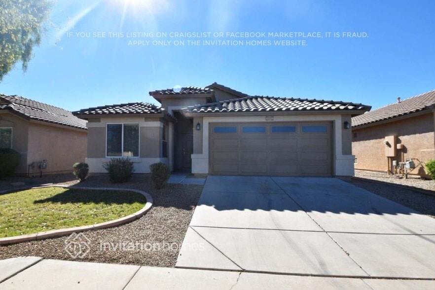 Primary Photo - 3271 W Five Mile Peak Dr