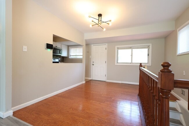 Building Photo - Beautifully Renovated 3BR Ranch with HUGE Backyard & Modern Updates