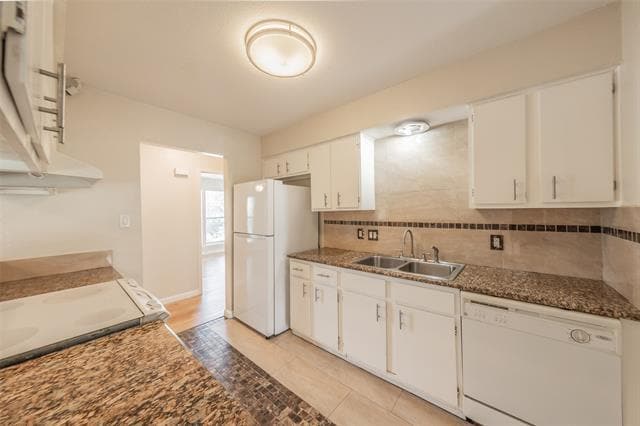 Building Photo - 3812 Indian Wells Dr