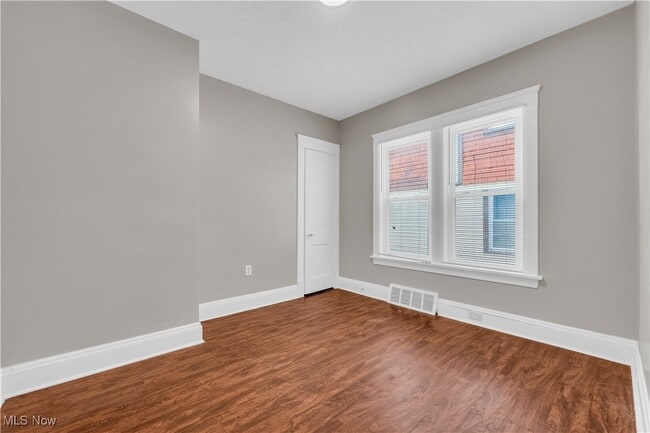 Building Photo - 3309 Desota Ave