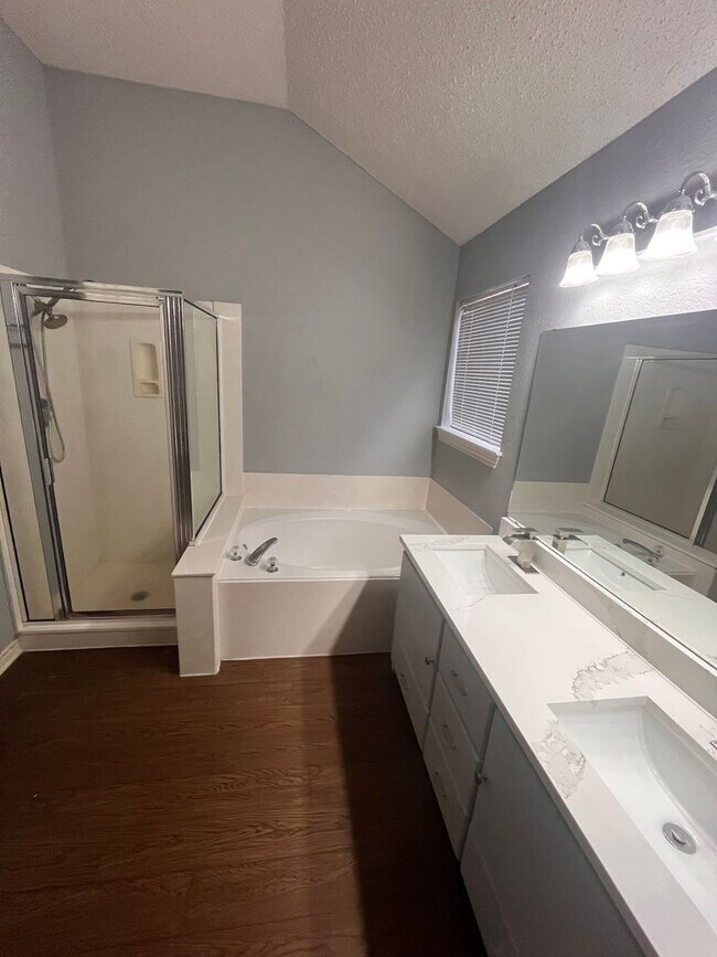 Building Photo - NEW IN MANAGEMENT - AVAILABLE NOW