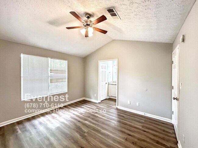 Building Photo - 3-Bedroom, 2-Bath Home with Serene Natural...