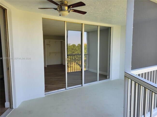 Building Photo - 3090 N Course Dr