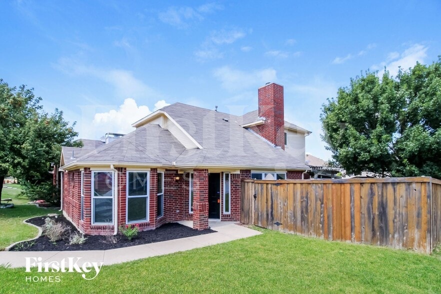 Building Photo - 501 Timber Way Dr
