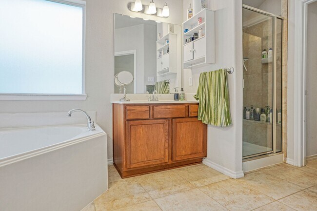 Building Photo - 1601 Katydid Ct