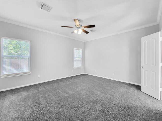 Building Photo - 13618 Cedar Point Dr