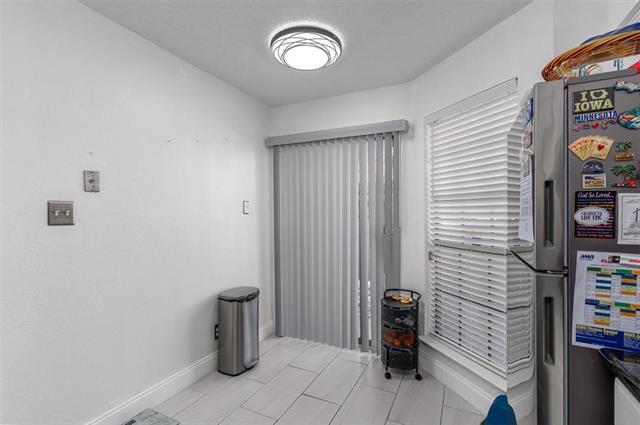 Building Photo - 6505 Hickock Dr