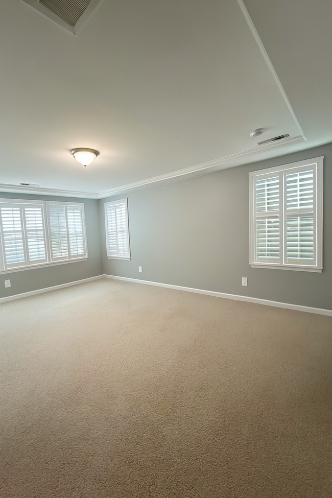 Building Photo - 850 New Derby Ln