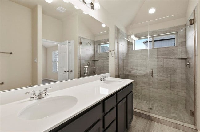 Building Photo - 1101 Goldilocks Ln