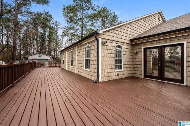 Building Photo - 2812 Lambert Cir
