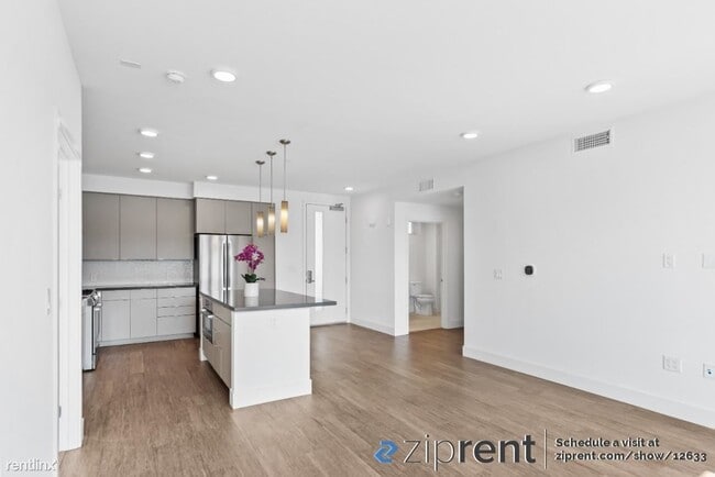 Building Photo - 2 br, 2 bath Condo - 3768 Capitol Ave, Fre...