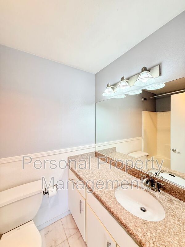 Building Photo - 10800 SE 17th Cir