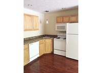 Building Photo - 550 Lowell Ave