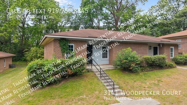 Building Photo - 3141 Woodpecker Ct