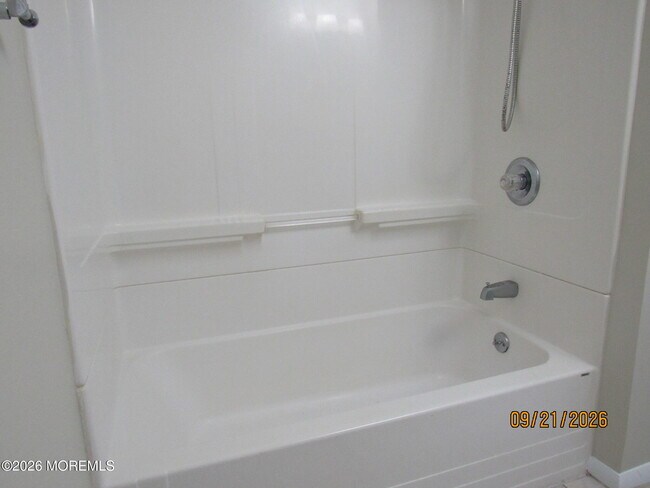 Building Photo - 255 Dogwood Ln
