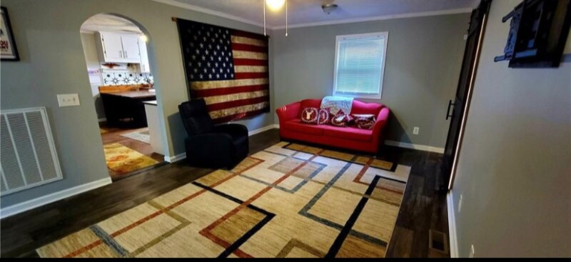 Building Photo - 434 Grimsley Rd