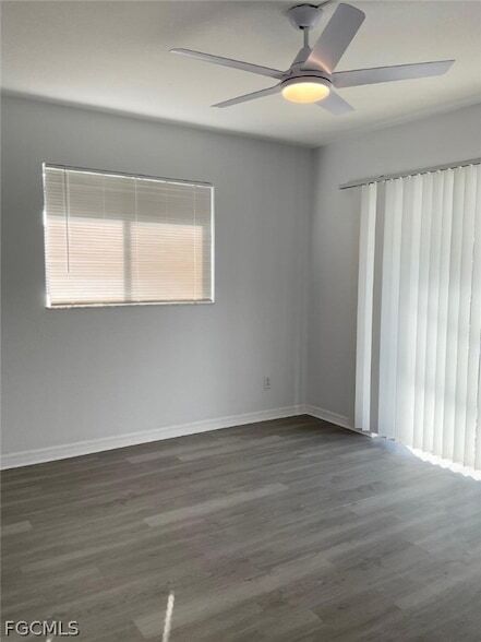 Building Photo - 5213 SW 2nd Pl