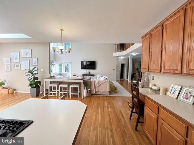 Building Photo - 21226 Edgewood Ct