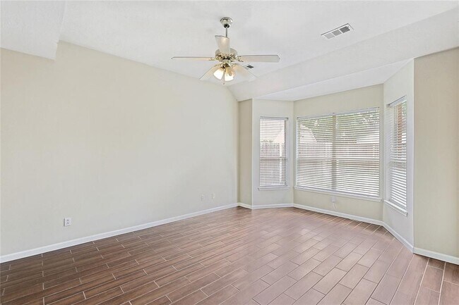 Building Photo - 5502 Atascocita Timbers N