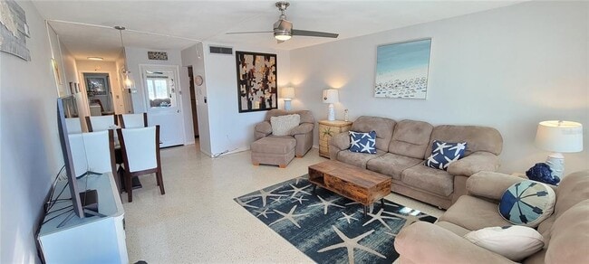 Building Photo - 6161 Gulf Winds Dr