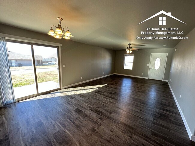 Building Photo - 508 Commons Drive Fulton, MO 65251