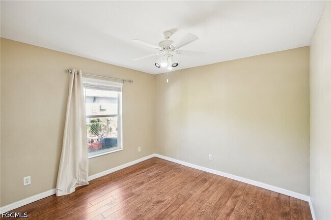 Building Photo - 4346 SW 18th Pl