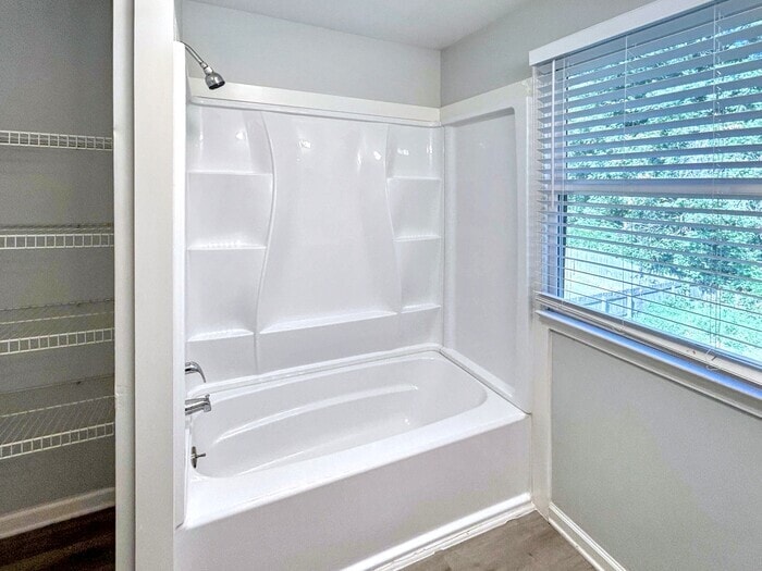 Building Photo - 992 Sims Ave NW