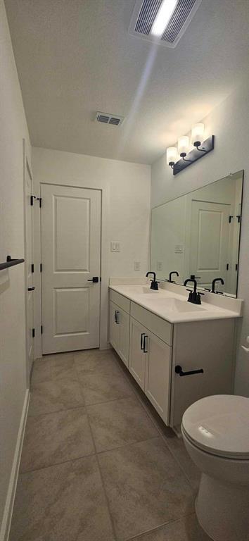 Building Photo - 8423 Bay Rdg Cir