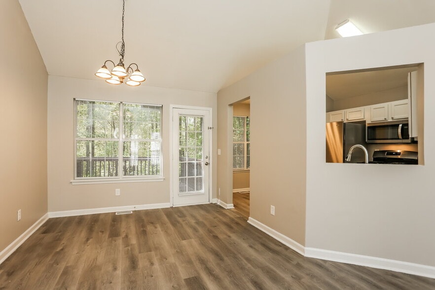 Building Photo - 4097 Sweetsprings Terrace SW