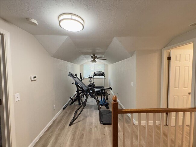 Building Photo - 408 Little Chisholm Cir