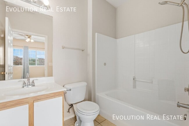 Building Photo - 455 S Mesa Dr