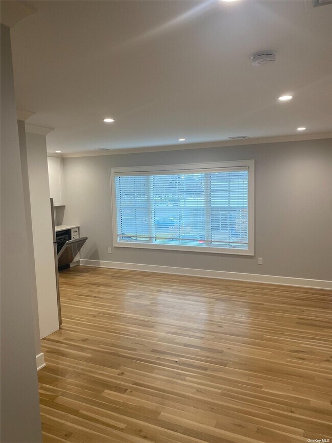 Building Photo - 107 Cooper St