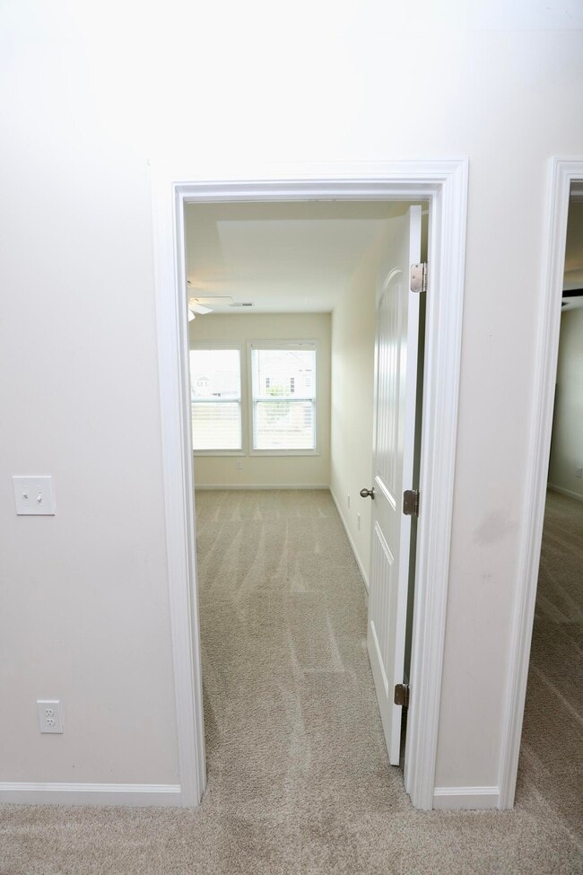 Building Photo - 115 Whitetail Cir