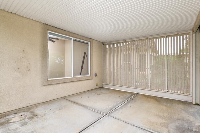 Building Photo - 512 Twin Pines Dr