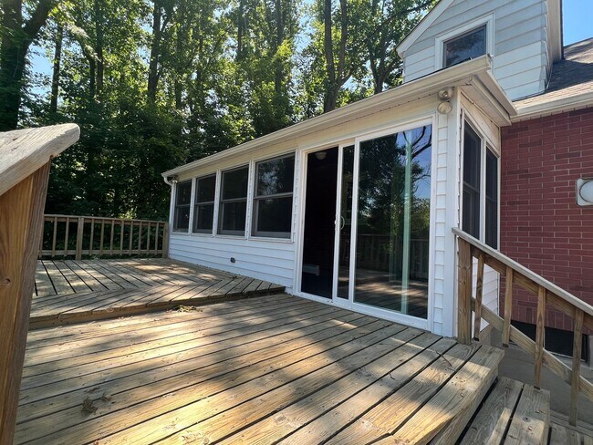 Building Photo - Quakertown Cape in Private Setting
