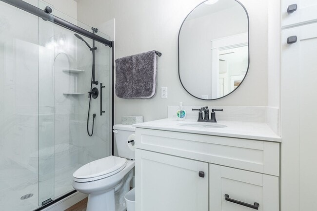 Building Photo - Charming Fully Furnished 1 Bedroom, 1 Bath...