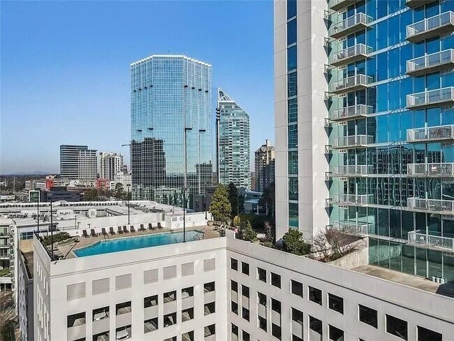 Building Photo - 3324 Peachtree Rd