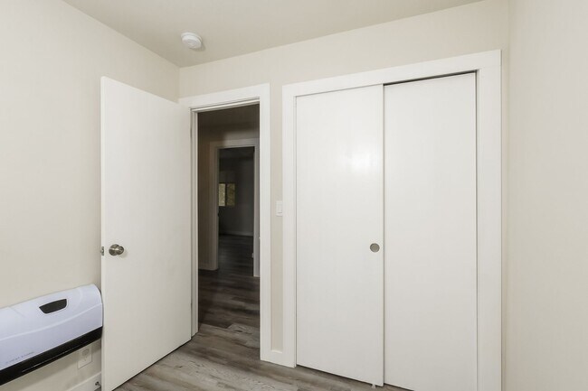 Building Photo - 7151-7153 Fauntleroy Wy SW