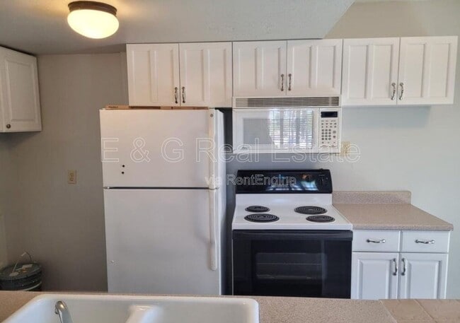 Building Photo - 17019 E Calle Del Oro