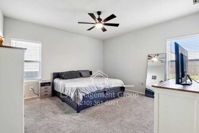 Building Photo - 7145 Pisces Wy