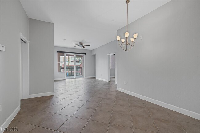 Building Photo - 51 E Agate Ave