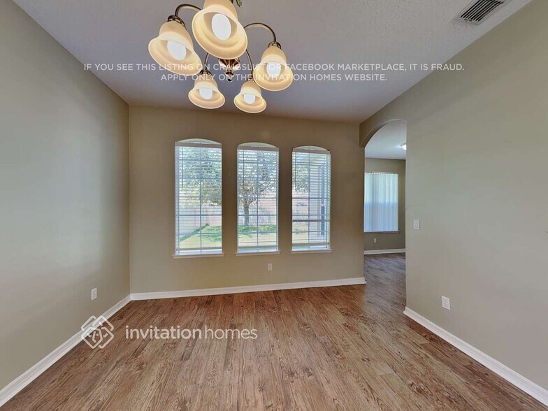 Building Photo - 2061 Cedar Park Ln