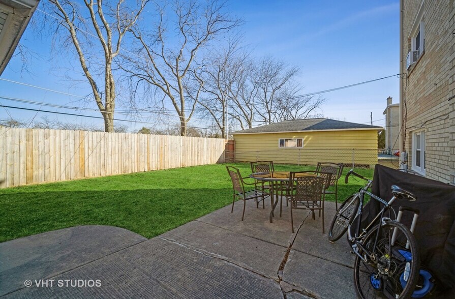 Building Photo - 512 W Ida Ct