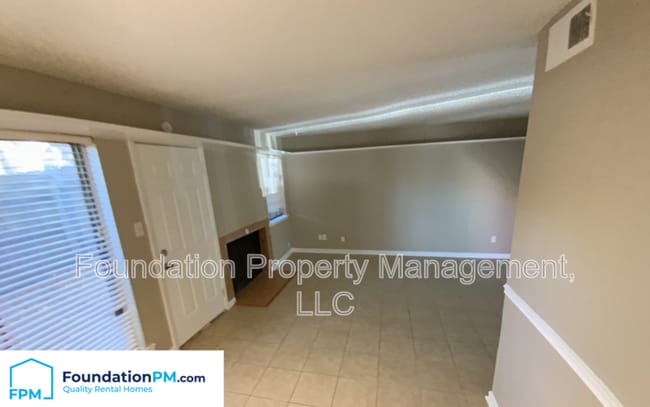 Building Photo - 3818 High Bridge Ct