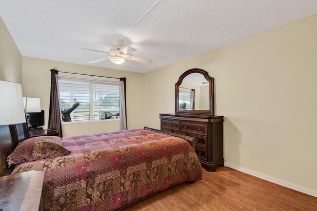 Building Photo - 2015 Cornwall A