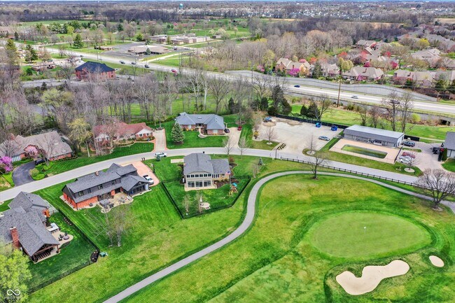 Building Photo - 3037 Golfview Dr