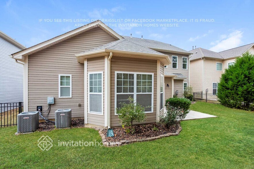 Building Photo - 15913 Oxford Glenn Dr