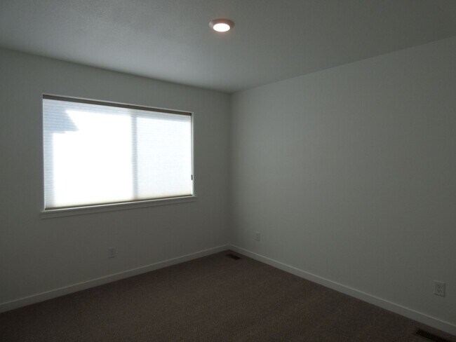 Building Photo - Maintenance Free, Brand New Construction
